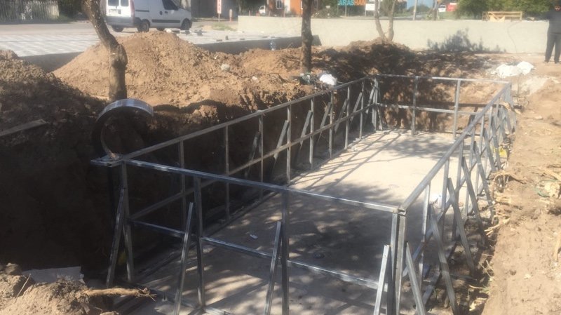 Villa Bahçesine Havuz Yaptırma: Ölçü, Konum ve Ruhsat Rehberi